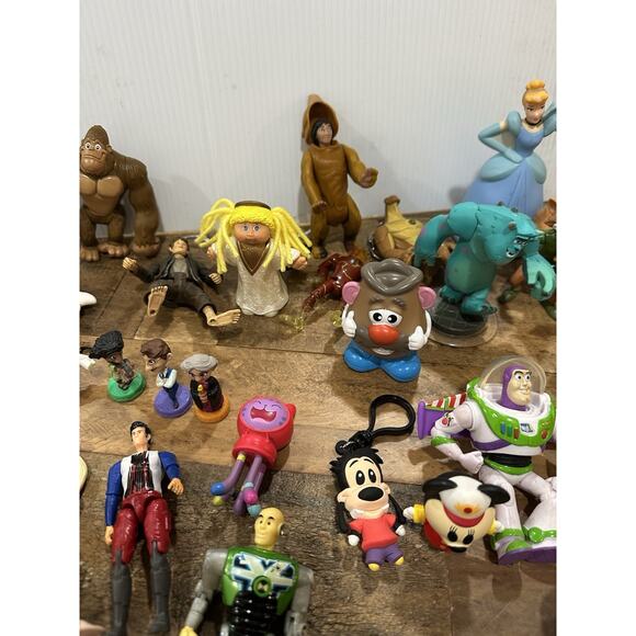 Lot Of 80+ Mixed Small Toys And Figures - Mcdonalds, Disney & More! Ships Free - Picture 6 of 8